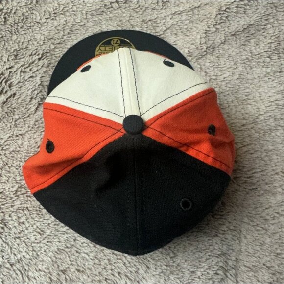 New York Knicks Hat Cap Fitted 7 1/4 White Orange Area Code 212 NBA New Era New - Picture 14 of 14